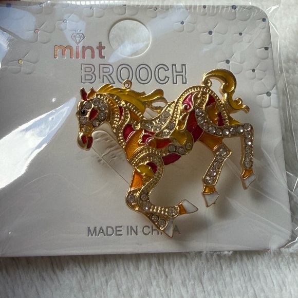 Jewelry - 🎀 5 for $25 🎀 Colorful Horse Brooch red and yellow